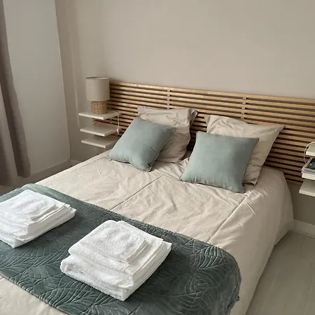 Centre Apartment *
