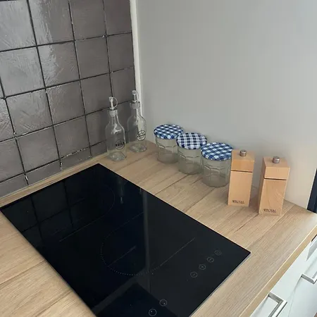 Centre Apartment *