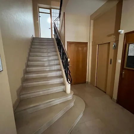 Centre *